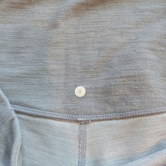 Lululemon Ride On Crop Legging Reflective Grey Slub Denim Rel: 2012 Women's 8 - Picture 8 of 16